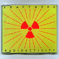 KRAFTWERK - Radio-Activity